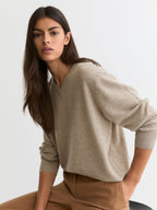 Jenny Wool-Cashmere V-Neck Jumper in Taupe